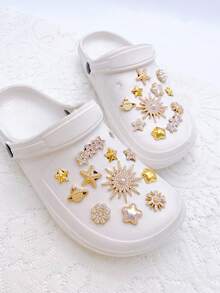 22pcs Fashionable Versatile Gold Star Shoe Clips, Detachable DIY Decorations, Multifunctional Shoe Accessories For Women's Sandals, Slippers, Beach Bags, Suitable For Holidays And Birthday Party Gifts - Gold - View 2