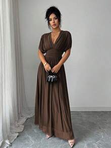 Elenzya Vestido maxi de mujer con tela de malla elástica con forro elástico, fruncido, pliegues en la cintura, cintura ajustable, silueta evasé, hombros caídos, mangas cortas, lazo en la espalda, hombros antideslizantes, longitud maxi, color rojo angora, estilo vintage francés elegante, adecuado para ir a la oficina, de viaje, casual, minimalista, versátil, para tomar el té de la tarde, fiestas, nueva llegada primavera/verano, vestidos envolventes para damas, vestidos talla grande vendidos, vestidos formales para mujer, vestidos elegantes clásicos para bodas y eventos - Marrón - Ver 4