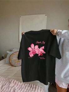 Sold Separately, Not A Three-Piece Set. Women's Vintage American-Style Printed T-Shirt, Soft And Comfortable, Available In Various Styles. Three Designs To Choose From. Made From 100% Pure Cotton, It's Ideal For Working Out, Everyday Wear, Vacations, School, The Office, And Parties. - 黑色 - 查看 2