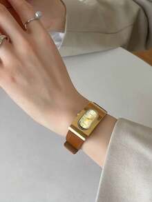 Este reloj presenta una correa de cuero PU elegante y cómoda, adecuada tanto para hombres como para mujeres. Es un reloj casual de estudiante que se puede usar para fiestas, festivales, reuniones, bodas y uso diario. Es el mejor regalo para la temporada de regreso a clases, la temporada de graduación y el Día de Acción de Gracias para las mujeres. - Dorado - View 4