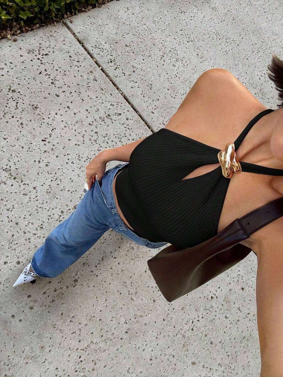 Top de punto con decoración metálica y cuello halter para mujer, 2025 - Negro - Ver 1