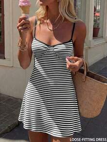 Vestido mini con tirantes finos y rayas, sexy y de moda, versátil para vacaciones, nueva llegada de primavera/verano - Blanco y Negro - Ver 12