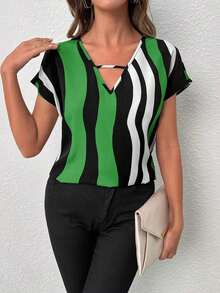 Blusa de mujer con detalles de rayas de contraste y calados, top de manga corta - Verde - Ver 3