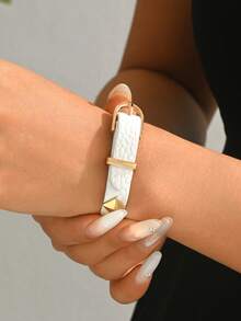1 pieza Brazalete de mujer estilo gótico oscuro, motocicleta, Y2K, con remaches de triángulo de PU, estilo punk - Blanco - B1488 - Ver 2