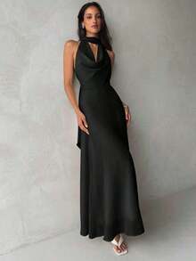 Vestido de mujer con cuello en V, corte evasé, volantes y espalda descubierta en color amarillo - Negro - Ver 5