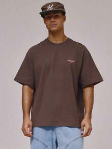 Short-Sleeved T-Shirt With Round Neck And Dropped Shoulders, Large Graphic Print On The Back By MUSERO STUDIOS, Essential For Spring And Summer - 巧克力棕 - 查看 4