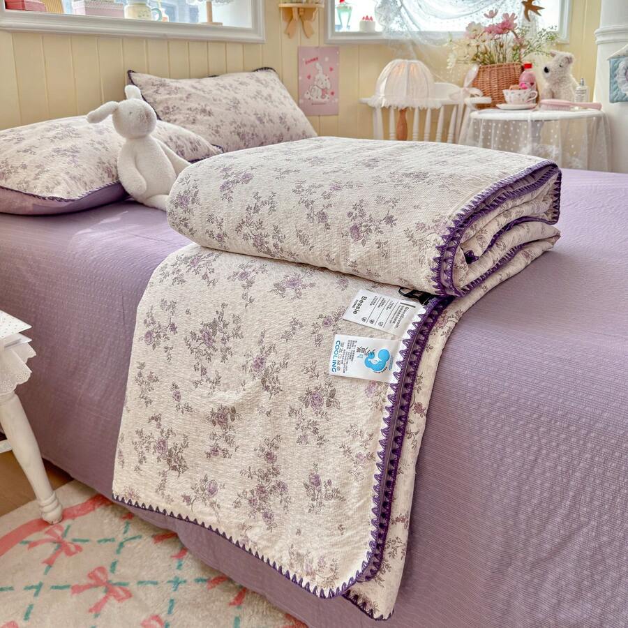 1pc Floral Lace Trim Summer Quilt/Comforter, Soft & Comfortable Pastoral Style Design, Suitable For Dorm, Bedroom, Apartment, Spring & Summer, Pillow Case Not Included - Mauve Purple - View 1
