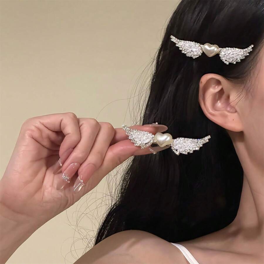 2入組女款可愛時尚水鑽翅膀髮夾，Ins風瀏海與碎髮夾，適合日常與派對髮型，精緻髮飾髮卡髮爪