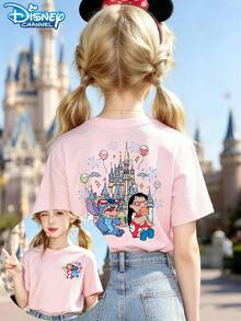 Disney Castle With Stitch And Lilo Pattern 100% Cotton Girls' T-Shirt, New Summer Style, Casual Outing And Sports, Comfortable, Skin-Friendly, Breathable, Fashionable, Versatile, Round Neck Short Sleeve, Perfect For Wearing Alone Or Layering, Best Gift For Girls - Hồng - Xem 1