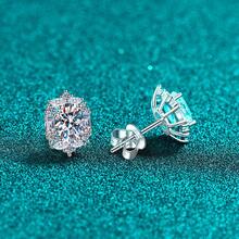 Pendientes de moissanita de plata esterlina S925 Swaro para mujer, de forma ovalada, lujosos, exquisitos, de alta gama, elegantes y versátiles. - Moissanita de 2 quilates (1 quilate + 1 quilate) - Ver 3