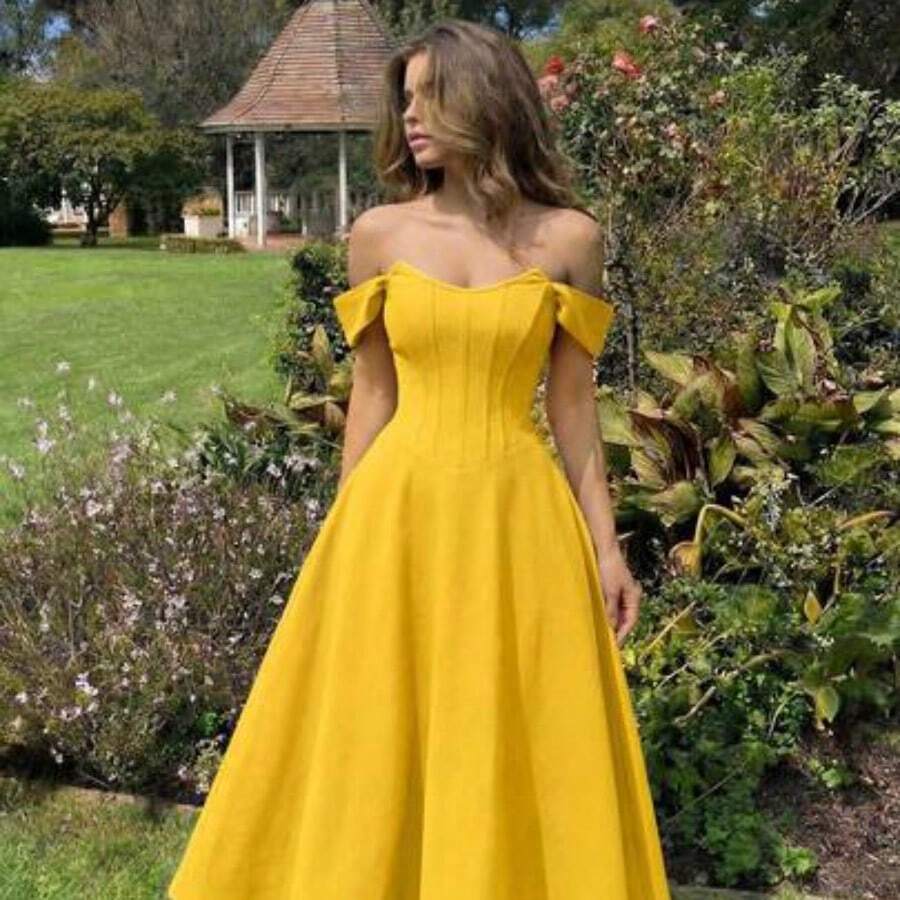 MOD Vestido de mujer con estampado floral azul y blanco de hombros descubiertos - Amarillo - Ver 1