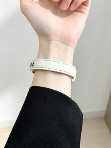 1件女款超纖皮革智慧手錶錶帶，適用18mm/20mm/22mm，相容 Galaxy Watch 8/7/6/5/4 (40mm, 44mm)，快拆彈簧桿，免工具安裝，易於佩戴，雙針扣錶帶，相容 Watch GT6/5/4/3/Pro (46mm)，適用智慧手錶介面寬度18mm/20mm/22mm，智慧手錶錶帶配件 - Pearl White - 查看 3