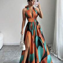 Nuevo vestido maxi de diseño elegante y sexy de estilo francés con cuello en V, halter, cintura expuesta, espalda descubierta, corte evasé y abertura, sin mangas, con estampado floral rojo y verde, de alta calidad y sofisticado para mujeres - Rojo - Ver 3