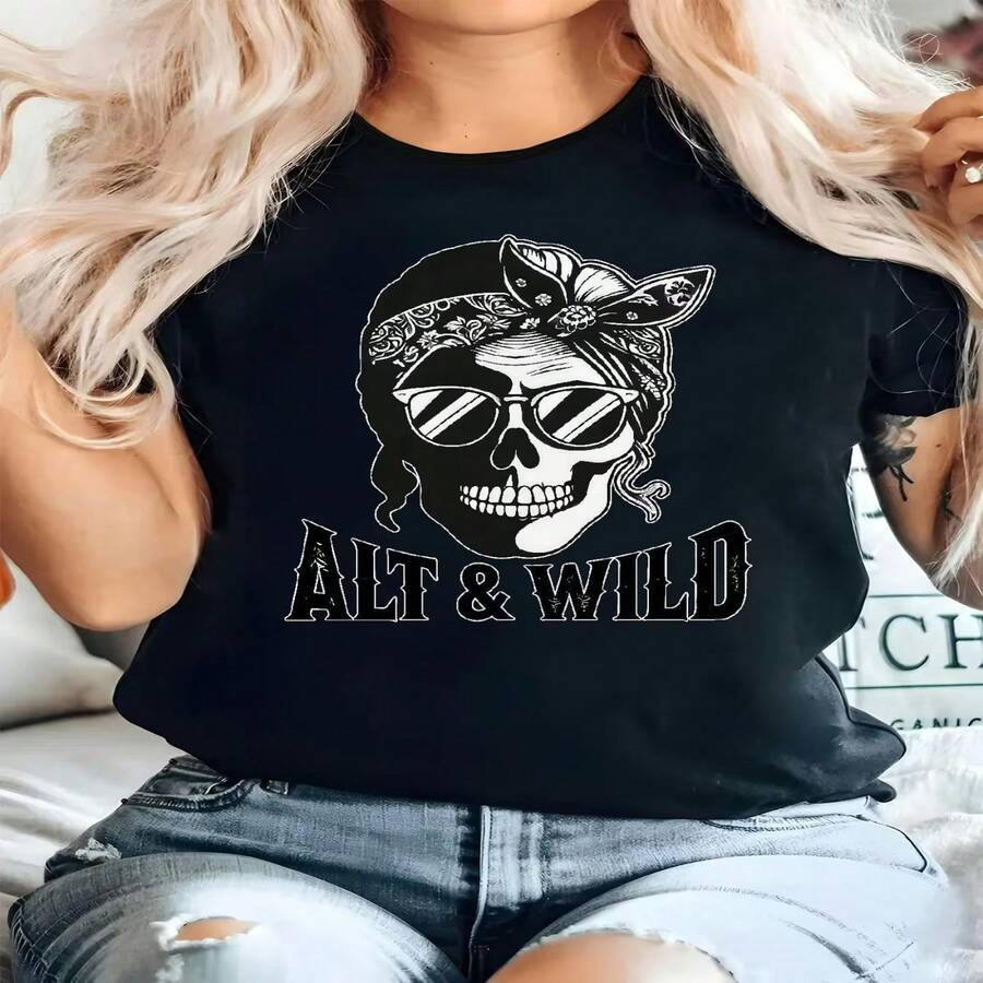 Women's Casual Cotton Blend Short Sleeve T-Shirt with Alt & Wild Skull Print Round Neck - Negro - Ver 1