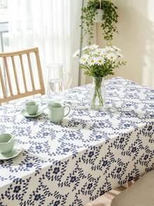 1pc Rustic Blue Floral Tablecloth, Rectangular Tablecloth, Suitable For Nightstand, Coffee Table, Decorative Table Cover, Farmhouse Home Decor, Dining Room, Kitchen, Dinner, Party, Wedding, Outdoor, Spring/Summer - Blue and White - View 8