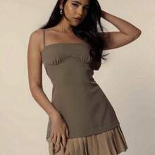 Vestido mini con detalles en el busto, tirantes finos, plisado en el bajo, estilo primavera-verano, suave y lindo para vacaciones, playa, Ibiza, festivales, vacaciones occidentales, salidas nocturnas, citas, cumpleaños, vuelta al colegio, fiestas de Halloween, elegante y chic para el verano - Multicolor - Ver 1