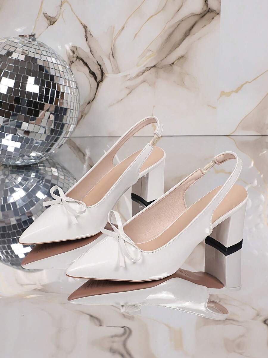 1 paire de sandales à talons hauts beige grande taille pour adolescentes, bout pointu, à enfiler, en cuir verni brillant + décoration nœud, talon épais rehaussant, design antidérapant, style minimaliste élégant et polyvalent, convient pour le quotidien décontracté, l'école, les fêtes, les représentations, la scène, les rendez-vous, les vacances, nouveauté été 2026 - Blanc - Voir 1