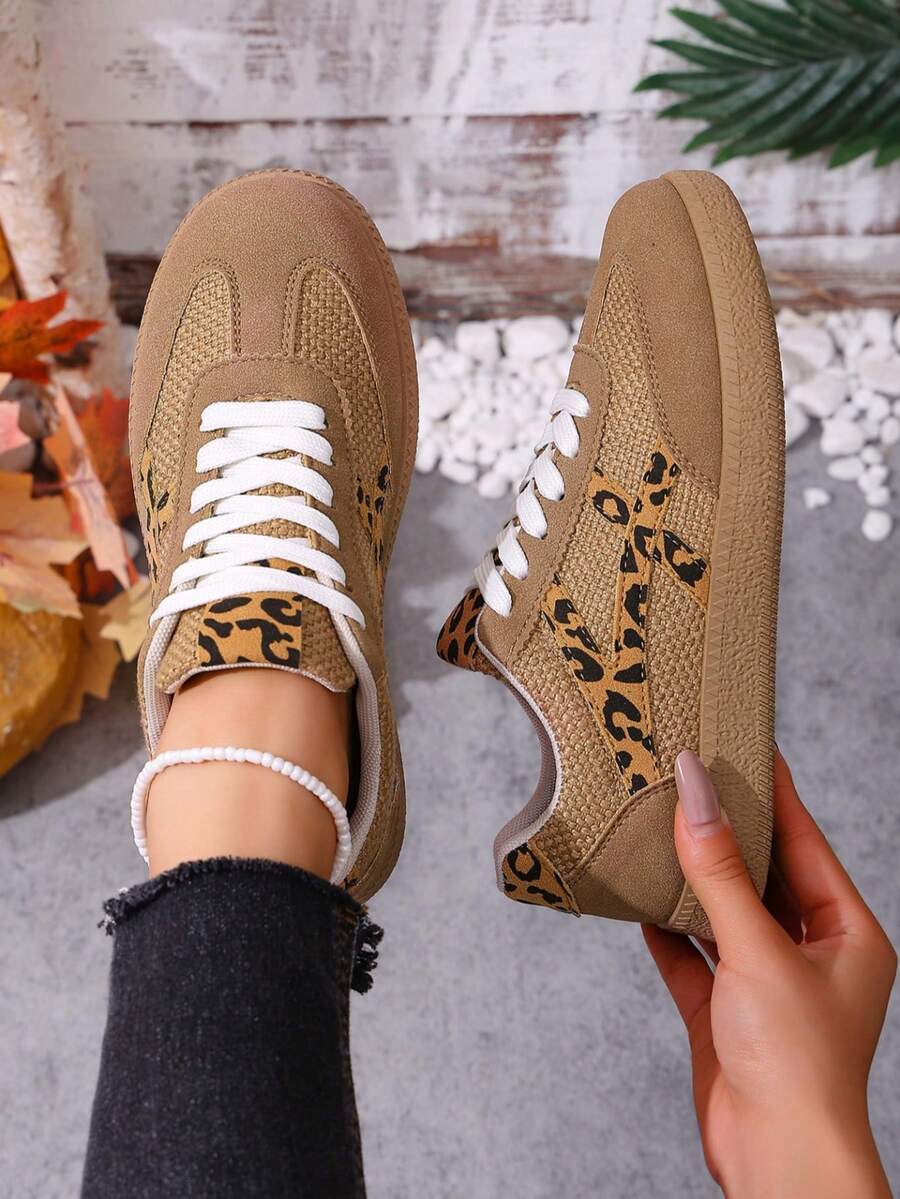 2026 New Arrival Style Flat Casual Sneakers For Women, Versatile Spring/Autumn Sports Shoes - Brown - View 1