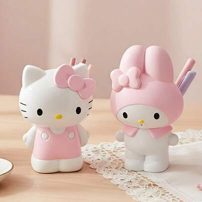  3-Piece Sanrio High-End Appearance Makeup Brush, Pen Holder And Desktop Pen Cup Decorative Gift Set. Suitable For Back To School, Office, Dorm, Public Spaces, Perfect Gift For Christmas, Thanksgiving, Birthday For Family And Friends. (Slight Surface Scratches, Printing, Color Transfer, And Minor Fading Are Normal Production Phenomena And Do Not Affect Usage.)
