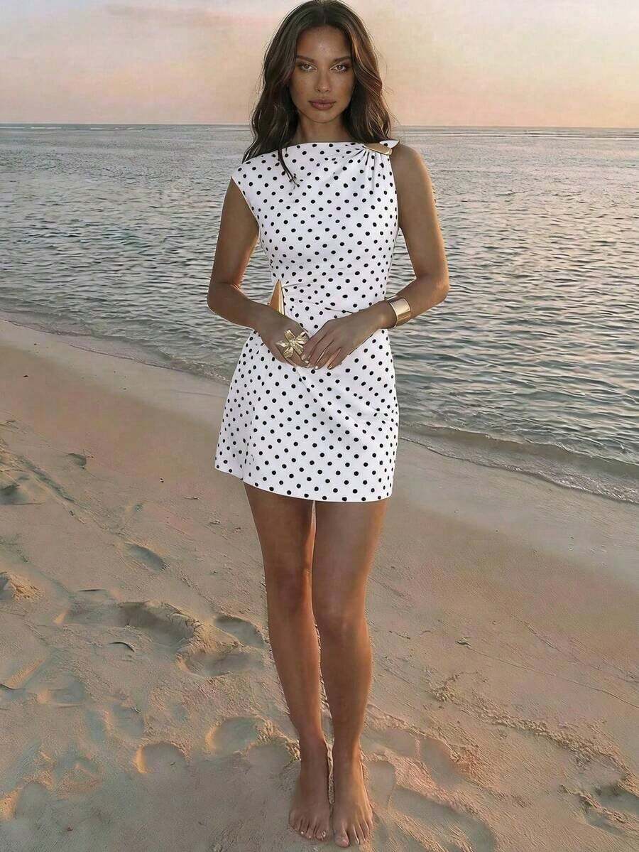 Women's Dress With Umbrella Sleeves And Ruffles With Metallic Decoration - Black and White 2 - View 1
