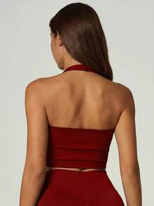 UONNOU Set Pakaian Olahraga Wanita Model Halter Neck, V-Neck, dengan Detail Kerut di Bagian Depan & Legging Pengencang Perut Pinggang Tinggi, Bahan Peach, Elastisitas Tinggi dan Sangat Lembut - Merah - View 4