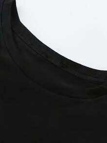 Camiseta cómoda para mujer con detalles de joyería, diseño de abeja - Negro - Ver 4