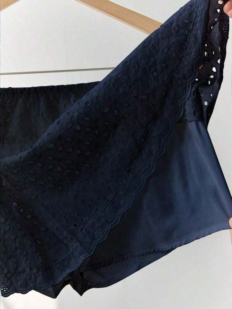 Pantalones cortos versátiles de primavera y verano con encaje blanco, parches, decoración hueca y bordado, de talle bajo - Azul marino - Añade 4