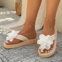 Women's Metal Peacock Decor Thick Sole Flip Flops, Comfortable Black Wedge Heel Beach Sandals For Summer - Beige - View 3