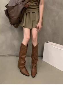 女款西部靴，中筒V型開口，棕色，鉚釘裝飾，方頭，低粗跟，中筒牛仔靴 - 棕色 - 查看 5
