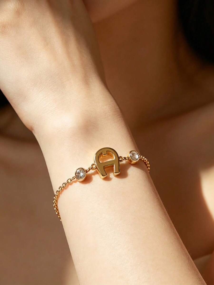 1pc Titanium Steel 18K Gold Round Diamond Horseshoe Bracelet, Fashionable Personalized Jewelry, Anti-Fading, Luxury Elegant Accessory - Single a - View 1