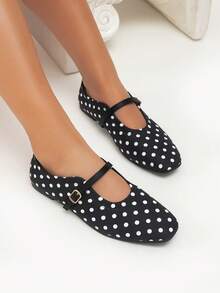 Women's Fashion Buckle Design Casual Flat Shoes For Daily Wear, French Retro Square Toe Mary Jane Shoes, Single Strap Flat Shoes, Commute Versatile Gentle Style Flat Shoes, Brown Square Toe Mary Jane Shoes, Preppy Style Mary Jane Shoes, Commute Mary Jane Flat Shoes - Black and White - View 7