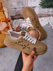 2026 New Arrival Style Flat Casual Sneakers For Women, Versatile Spring/Autumn Sports Shoes - Brown - View 2