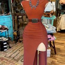 YijiaNvz  Vestido de fiesta elegante de longitud media con cuello de barco, abertura en el muslo y cintura fruncida de unicolor para mujer - Negro01 - Ver 2