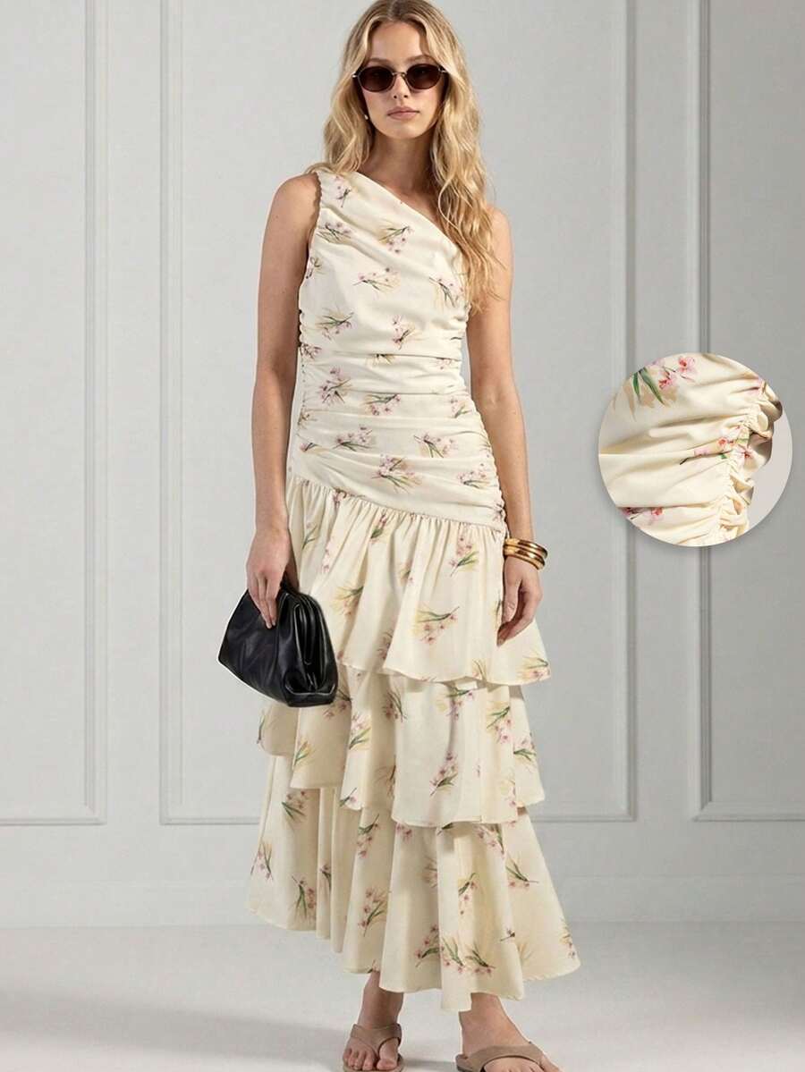 Rouah SS26 Einschultriges gerafftes Kleid mit Blume Muster in Lagen - perfekt für Sommerurlaube, Sommertage, Sommerkleid - Beige - Übersicht 1