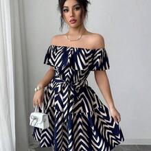 guangzhougaolangshangmao  Vestido casual y elegante de vacaciones con volantes en la cintura, estampado de rayas azul marino, hombros descubiertos y falda acampanada, adecuado para carnaval, Día del Trabajo, Pascua, vuelta al colegio, playa, jardín y estilo callejero en verano - Blanco y Negro - Ver 6