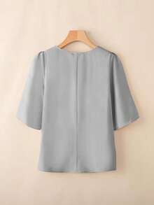 Blouse à manches courtes élégante et à la mode avec décolleté ajouré pour femmes, couleur unie. Nouvelle arrivée printemps/été, Top décontracté pour usage quotidien - Gris - Voir 3