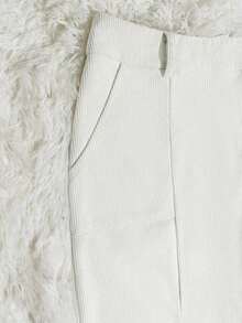 SMUM Women's Corduroy Skirt With Pockets And Slit, With Belt, In Khaki And Leopard Print - 鵝黃色 - 查看 3