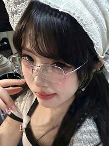 1對女款時尚極簡優雅銀色金屬線方框透明鏡片眼鏡（不含圖中所示白色卡盒） - 銀色 - 查看 1