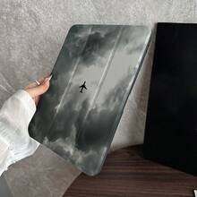 Ốp bảo vệ máy tính bảng họa tiết bầu trời và máy bay - Được thiết kế dành cho những người đam mê du lịch và theo đuổi phong cách tối giản, thiết kế dạng gập với khe cắm bút, tương thích với iPad 10.9/10.2/Air thế hệ thứ 5/Pro 11/10/9.7/Air 2/ (thế hệ thứ 7)/ (thế hệ thứ 8)/ Air 4/5/ Pro 11/ 10 thế hệ 10 10.9 inch (mẫu 2022). - Nhiều màu - Xem 7