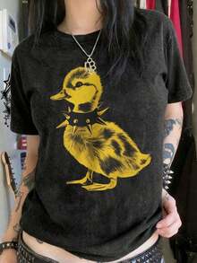 Women's Punk-Style Studded Choker Necklace, Paired With A Cute Distressed Yellow Duck Print Short-Sleeve T-Shirt, Vintage Round Neck Top, Fashionable Spring/Summer Outfit, Suitable For Daily Wear, Outings, Back To School And Graduation Season, Y2K Casual Style. - 黑色 - 查看 3