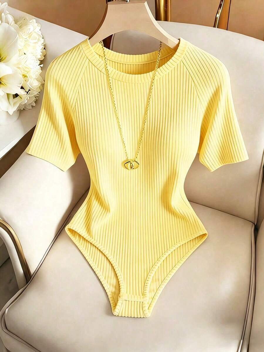 Mono elegante para mujer, mono casual, mono de cuello redondo, mono de manga corta para uso diario - Amarillo - Ver 1