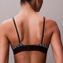 Calvin Klein Graphic Monogram Microfiber Stretch Lightly Lined Triangle Bralette QF8703 Underwear  Women  Bras + Bralettes - Mini Stepping Logo Black - 查看 2