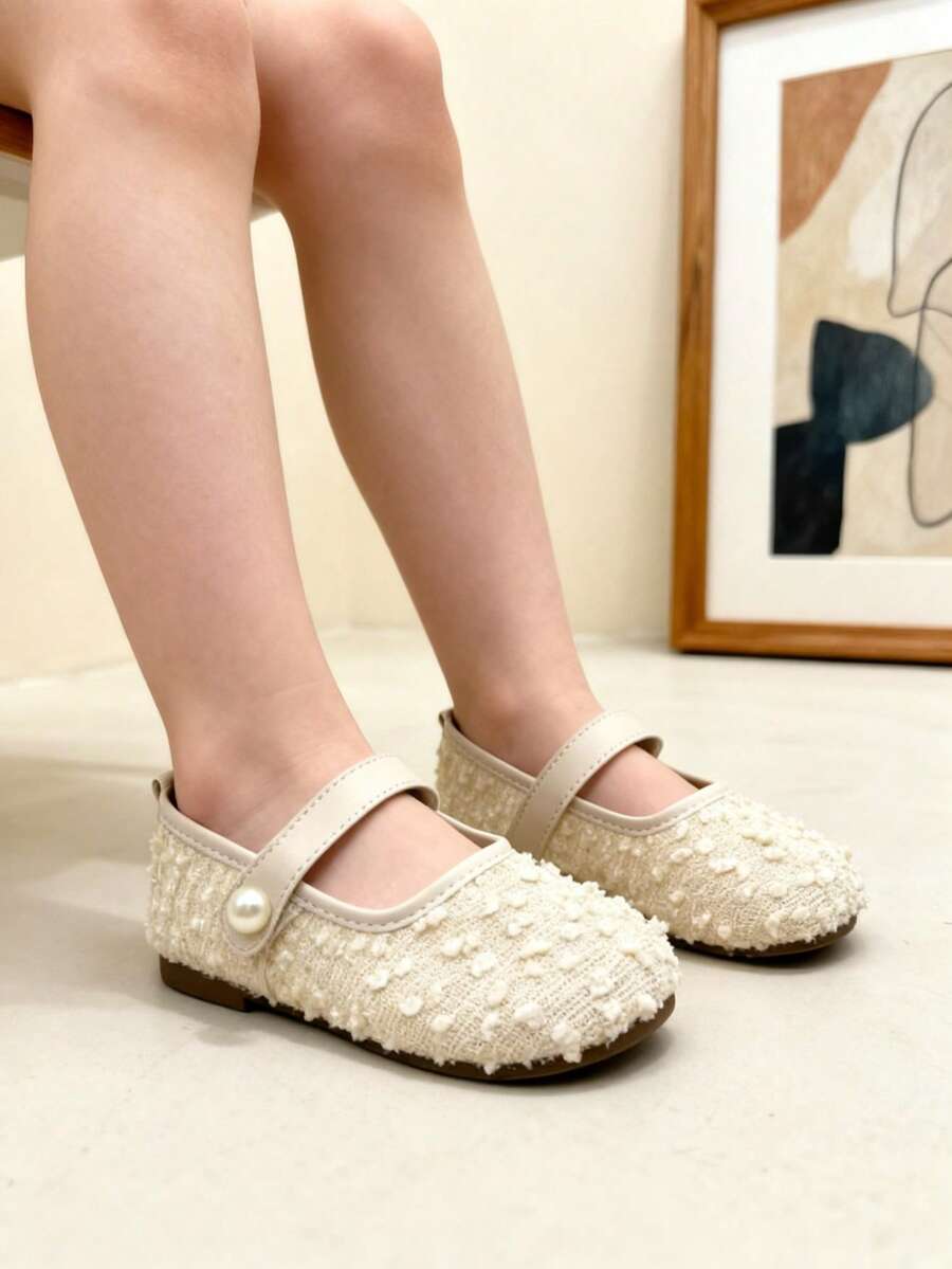 Zapatos planos tipo Mary Jane de tweed con lentejuelas para niñas, con correa de gancho y bucle de perla, suela blanda antideslizante, zapatos de princesa, adecuados para niñas de 3-10 años para uso diario, bodas y fiestas - Beis - Ver 1