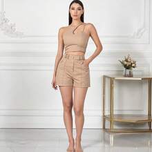 Women's Premium Set: Sexy Asymmetrical Cropped Top + Fashionable High-Waisted Tailored Shorts - 米色 - 查看 1