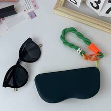 1, Waterproof Silicone Glasses Storage Case With Lanyard And Zipper, Portable Sunglasses Organizer Bag, Sunglasses Case, Soft And Lightweight, Suitable For Travel, Business Trips, Beach Parties, Can Be Worn On Wrist Or Backpack, Lightweight Design, Perfect Gift For Storing Glasses, Christmas Gift, Valentine's Day Gift, Mother's Day Gift, Birthday Gift - 墨綠色 - 查看 8
