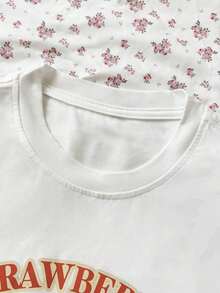 Y2K Style, Fashionable Style, 2026 Newest, Cute Style, Casual Style, Women's Blouses > Clothing. Women's Strawberry Letter Print Short Sleeve T-Shirt, Summer Graphic Tees For Women, Unisex, 180g (S-XXXL) - 白色的 - 查看 3