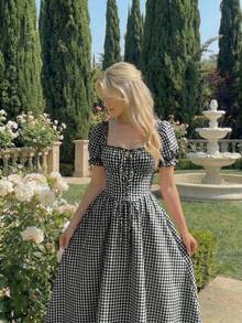 MOD Vestido de cuello cuadrado con mangas de pétalo y cintura ceñida en color rosa - Negro - Ver 2