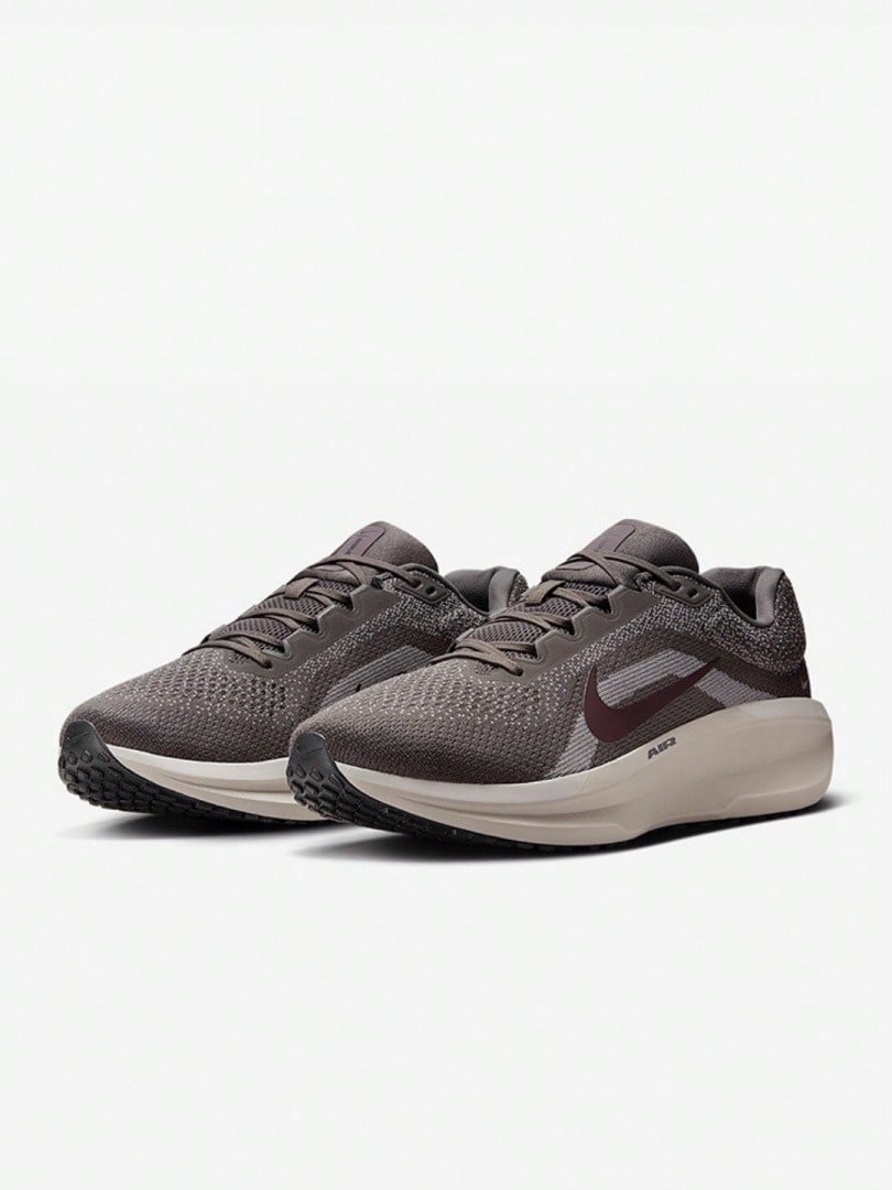 Nike Air Winflo 11 男士透气缓震跑步鞋 FJ9509-200 - 摩卡棕 - 查看 1