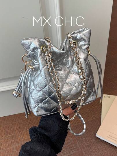 1 chiếc túi xách nữ bằng nylon trang trí đính hạt và ngọc trai, túi đeo vai kiểu xô có dây rút thời trang.