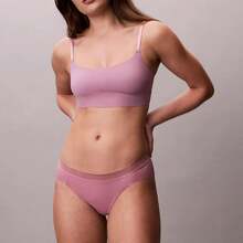 Calvin Klein Calvinklein Invisibles Wirefree Lightly Lined Bralette Underwear  Women  Bras + Bralettes QF4783 - 柔和的淡紫色 - 查看 2